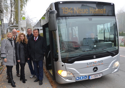 Neue Buslinie mit Vertreterinnen und Vertretern der Landes- und Stadtpolitik sowie den Linz Linien. 