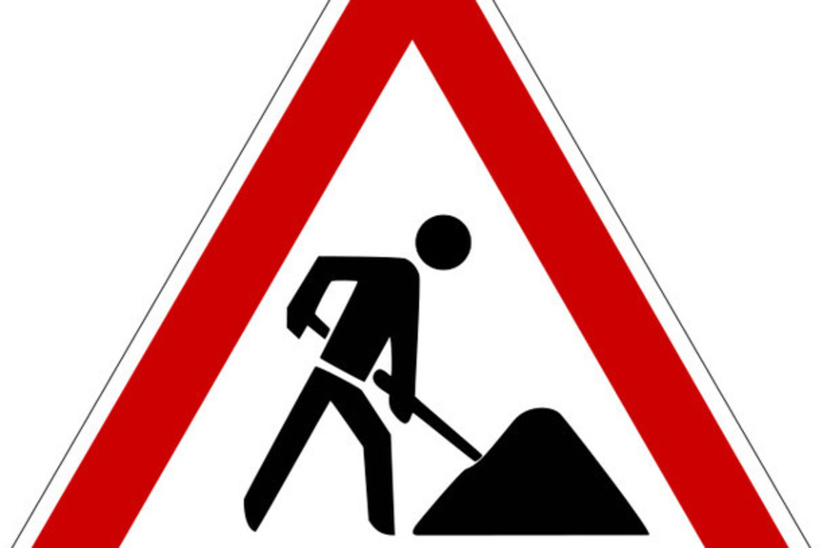 Schild Achtung Baustelle