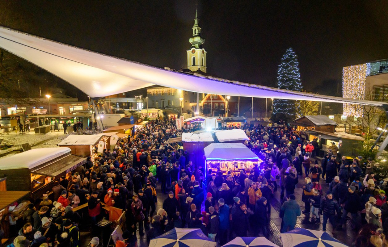 Adventmarkt im Stadtzentrum